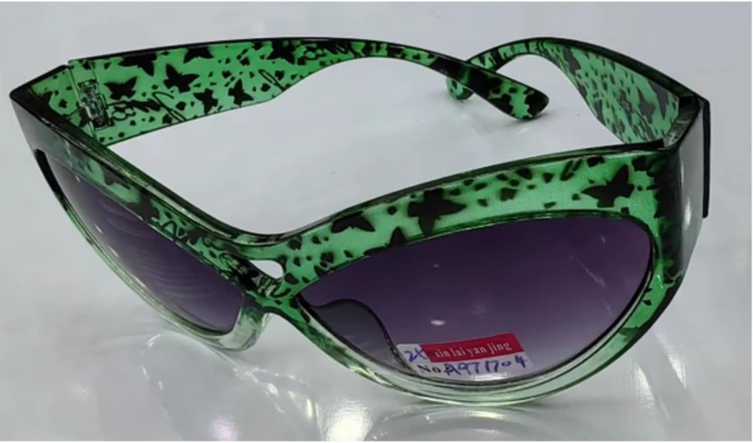 Green Speckled Cat-Eye Sunglasses with Purple Gradient Lenses – UV400 Fashion Statement Shades - Image 2